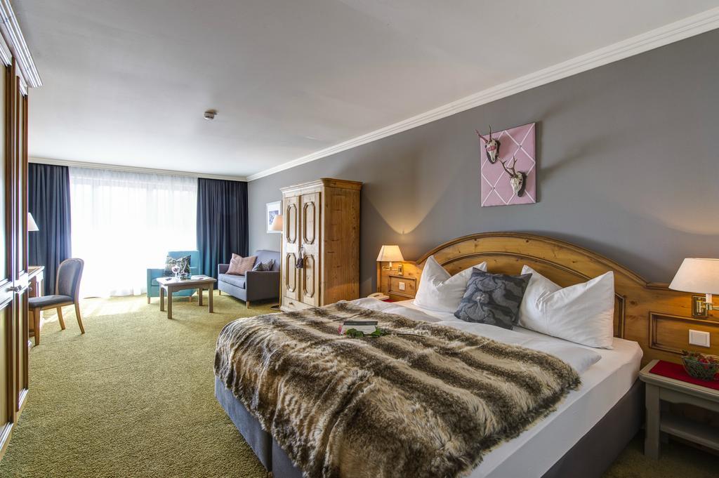 Alpenhotel Valluga Zuers Room photo